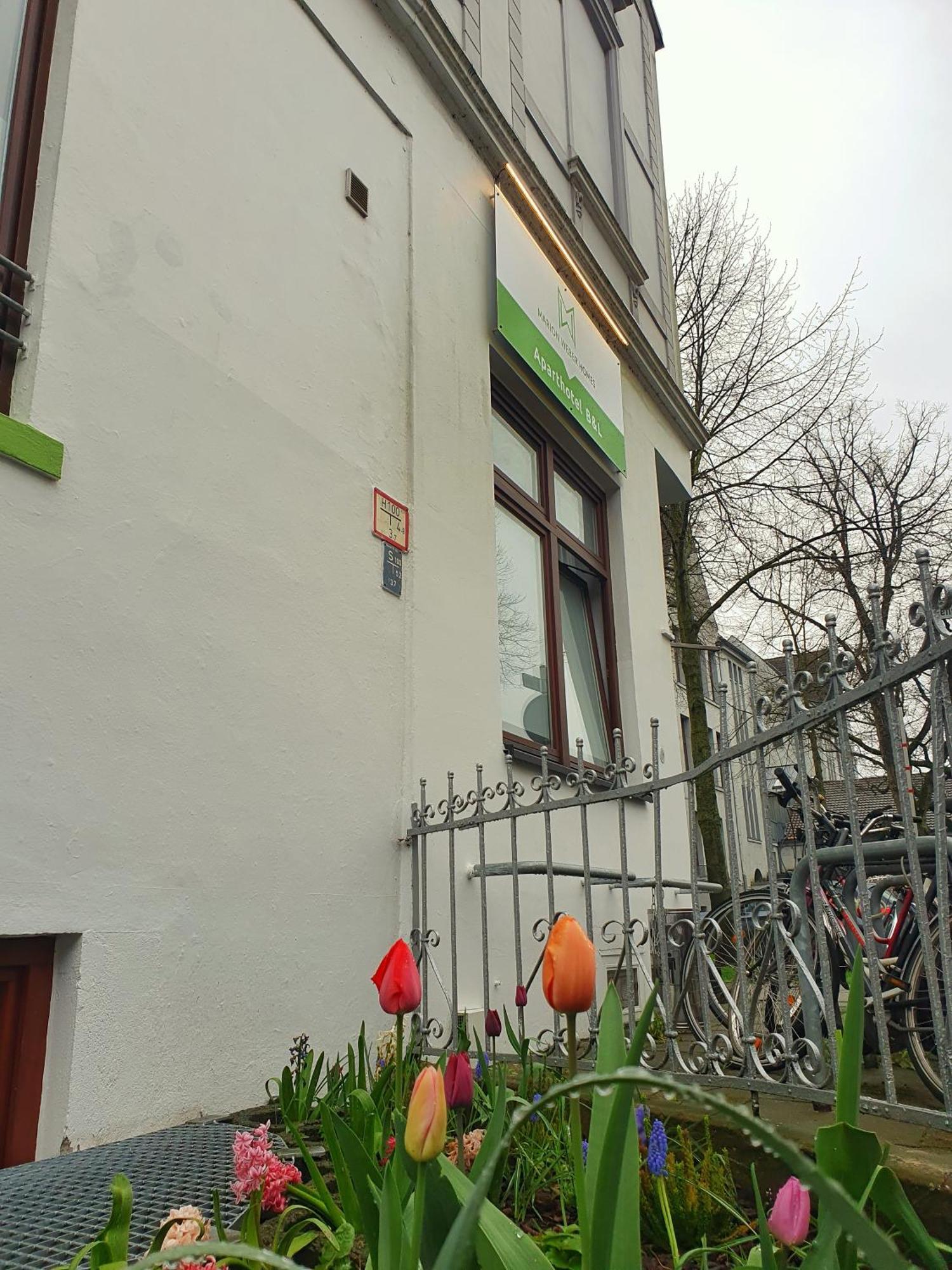 Aparthotel B & L BRE