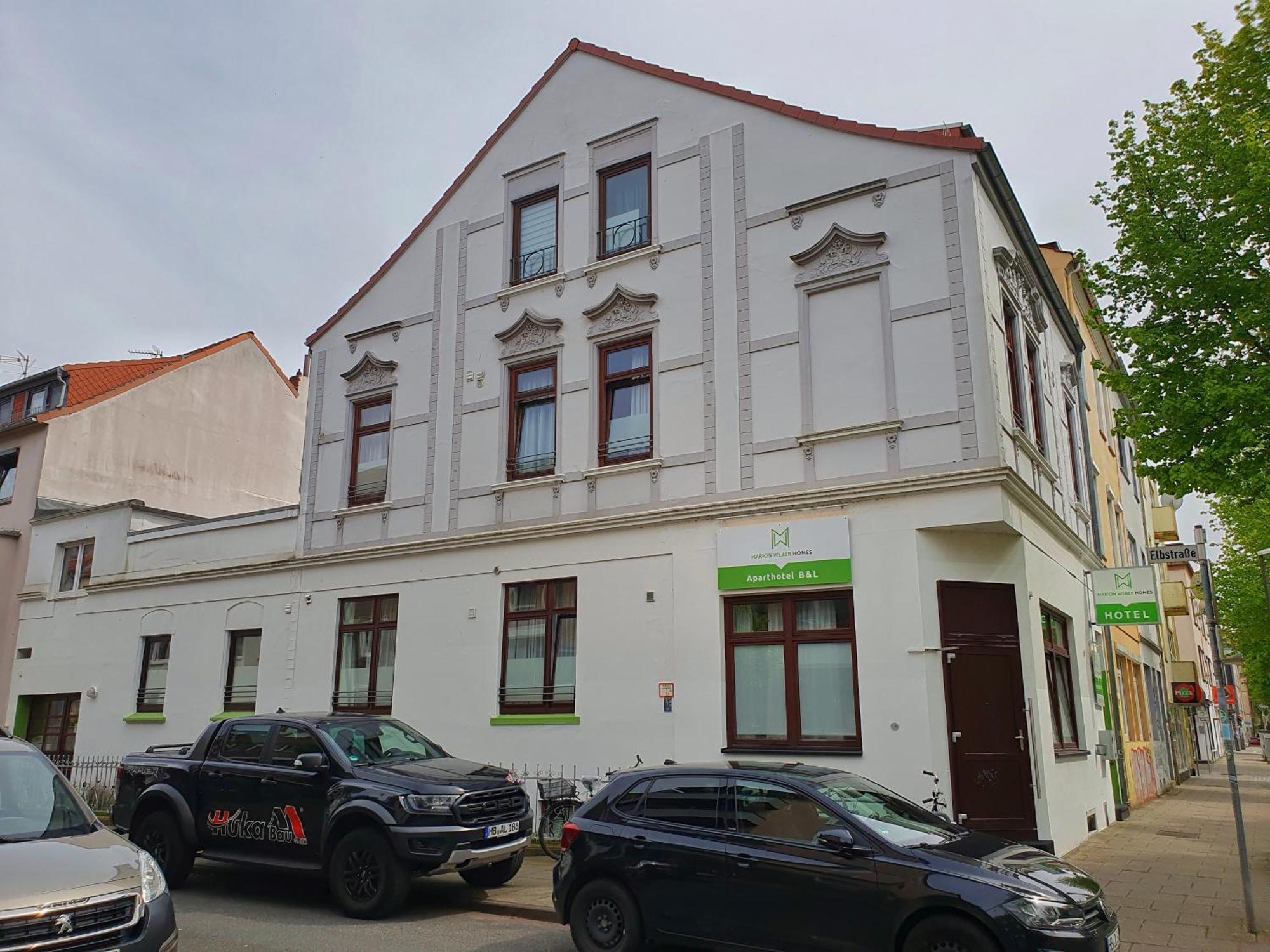 Aparthotel B & L BRE