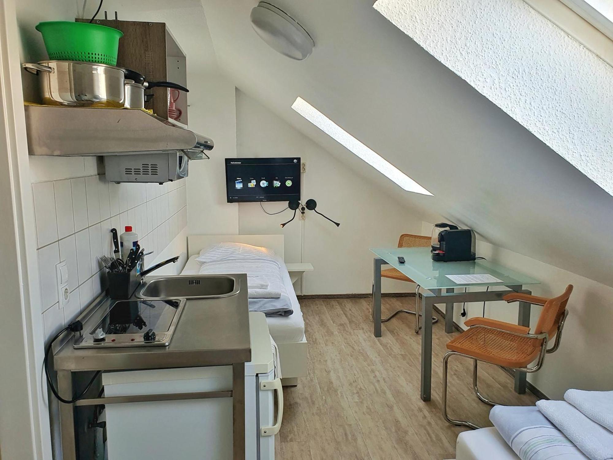 Aparthotel B & L BRE