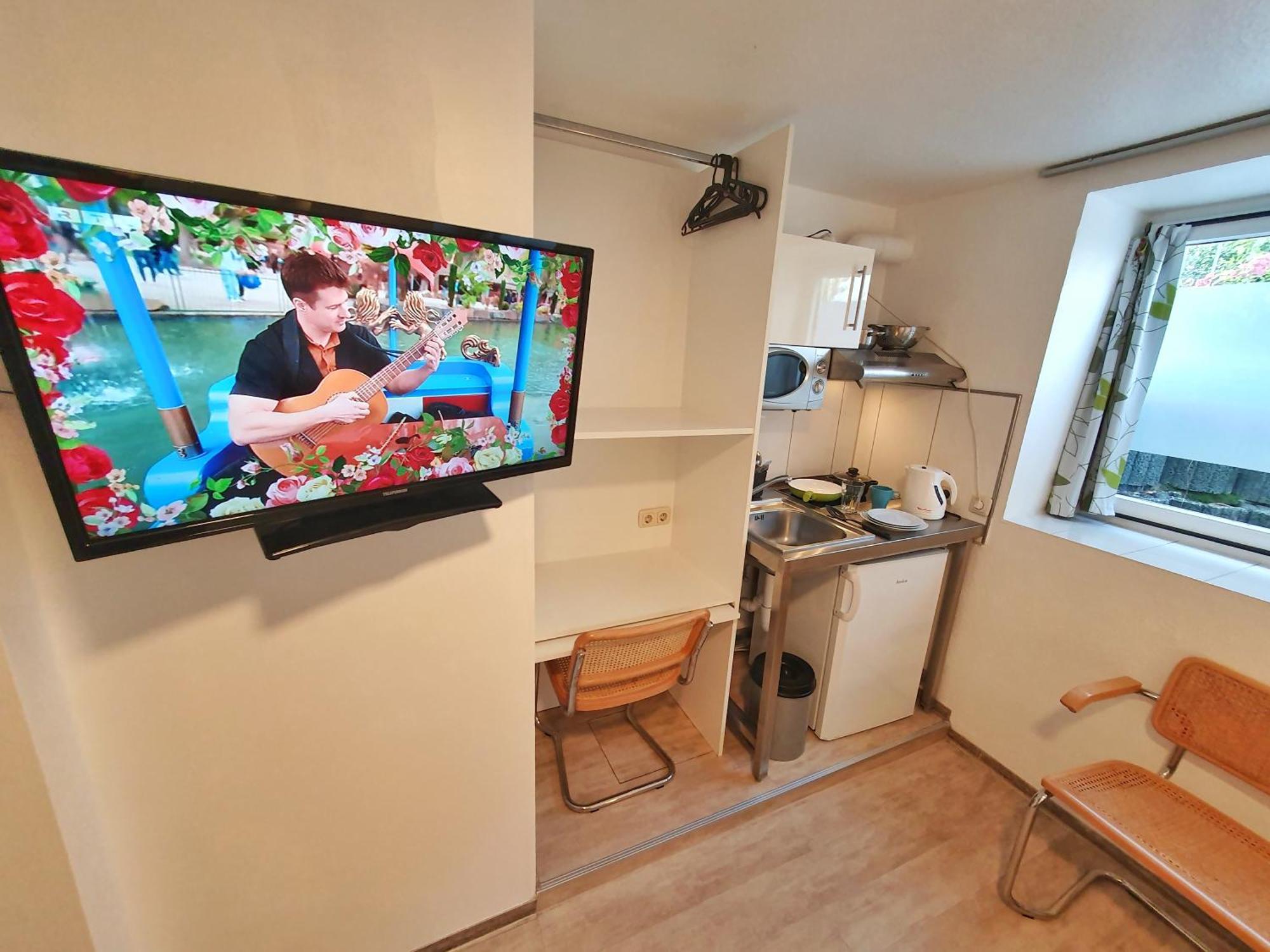 Aparthotel B & L